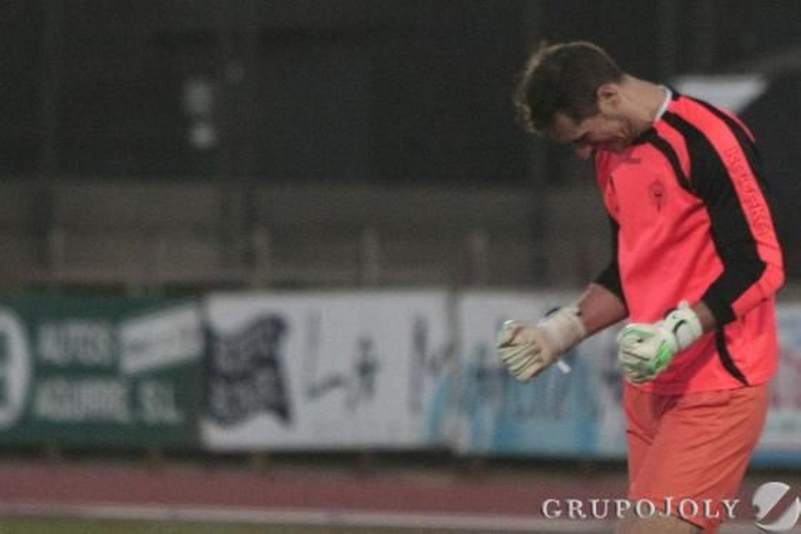 La Balona tropieza en el Municipal (1-2) y deja pasar una oportunidad de cazar al cuarto

Foto: Paco Guerrero