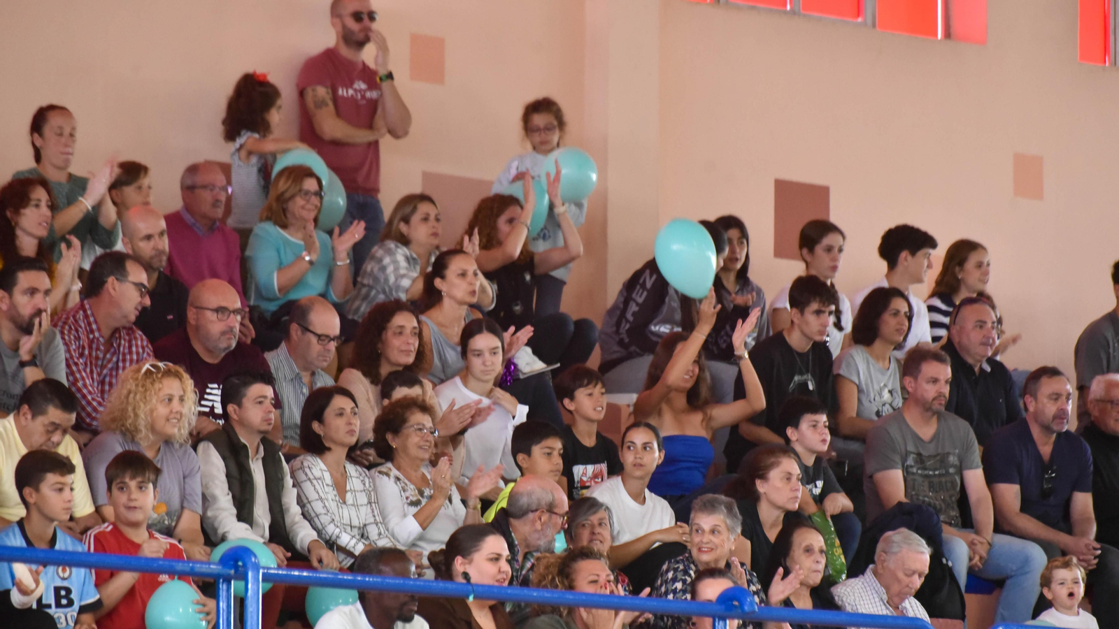 Las fotos de la tercera jornada del Andaluz infantil masculino de baloncesto en La Línea
