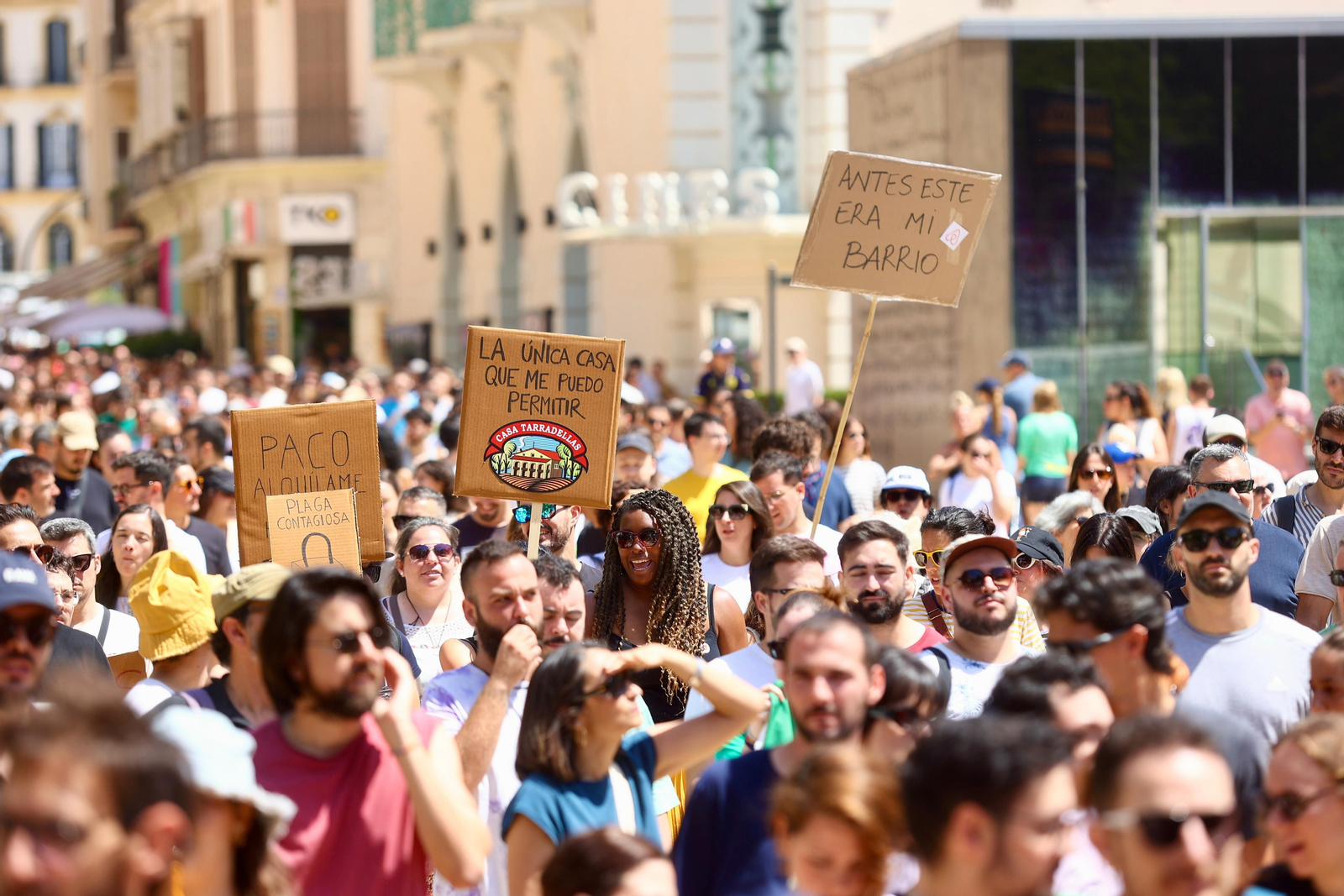 Málaga clama por una ciudad donde poder vivir y no sobrevivir