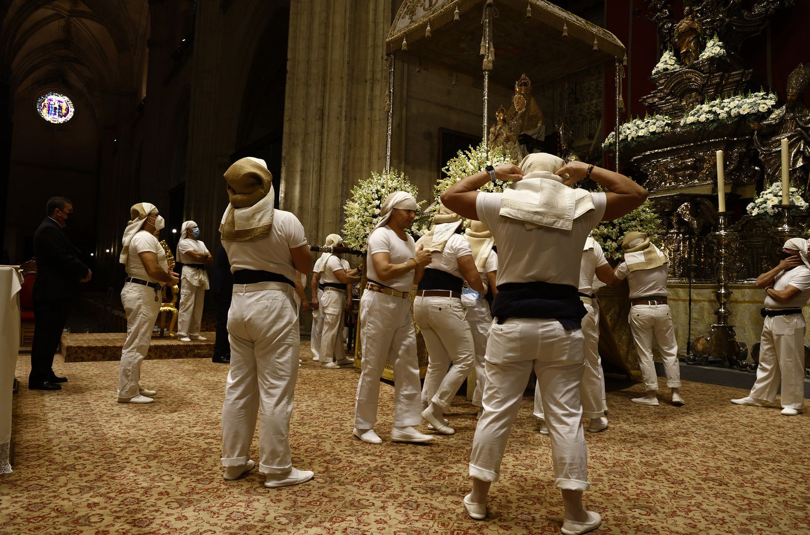 La procesión de la Virgen de los Reyes, en imágenes