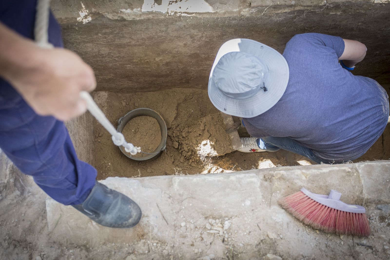 Imagen de trabajos de exhumación realizados en el cementerio de San José.
