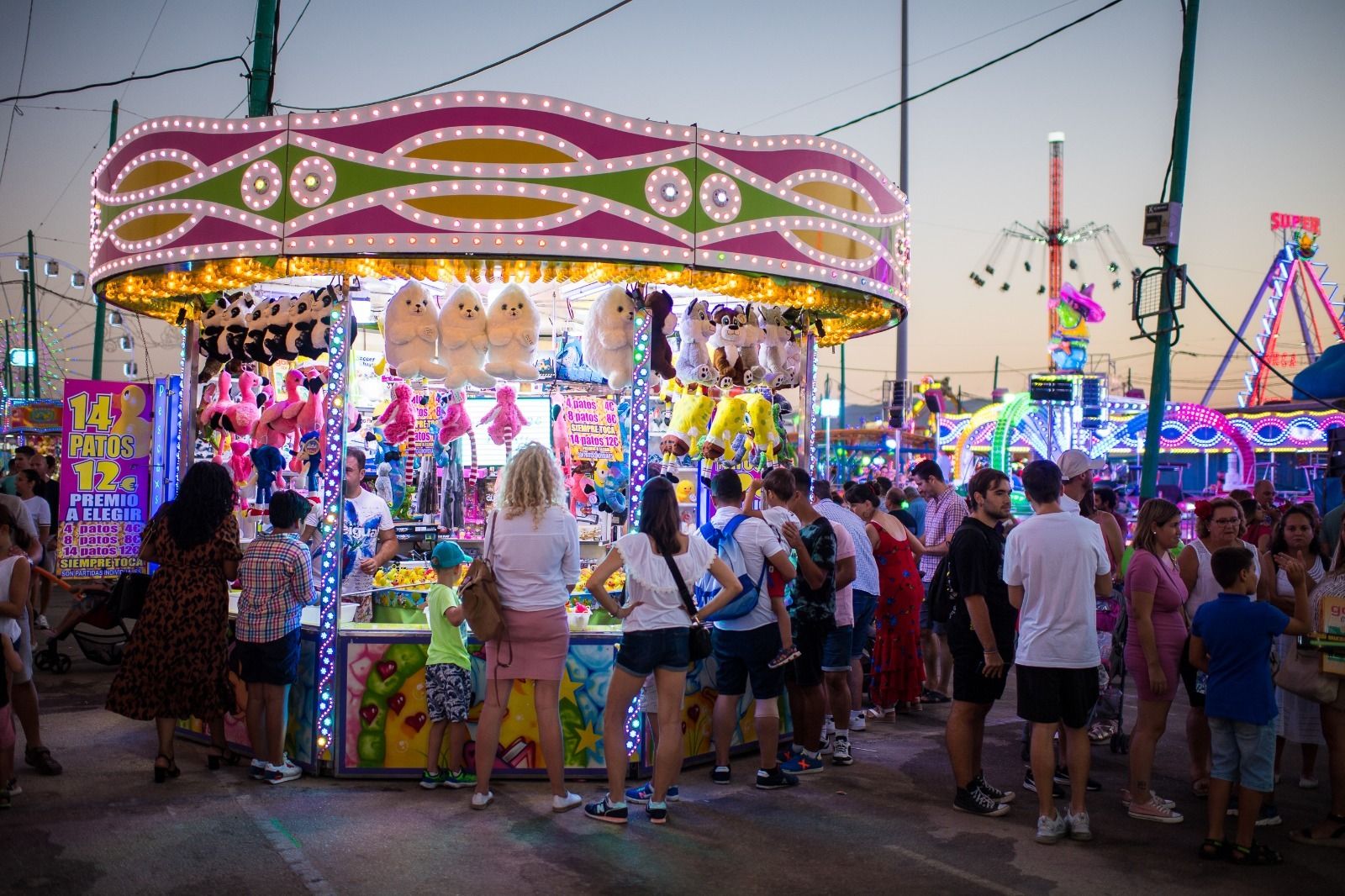 Las noches iluminadas en el Real de la Feria de Málaga (fotos)