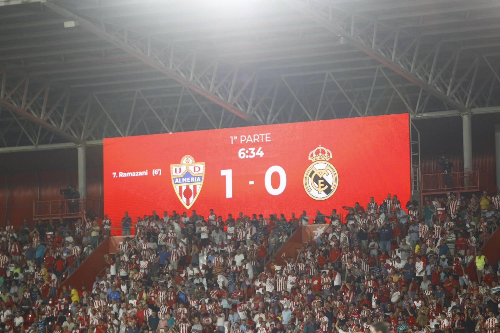 Imágenes del partido U.D. Almería-Real Madrid C.F. de la Liga Santander