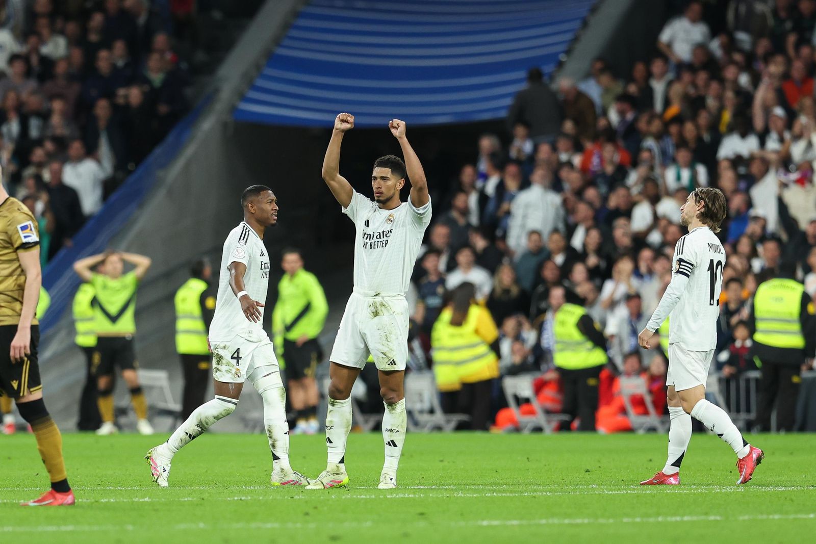 Las fotos del Real Madrid - Real Sociedad camino del Estadio de la Cartuja