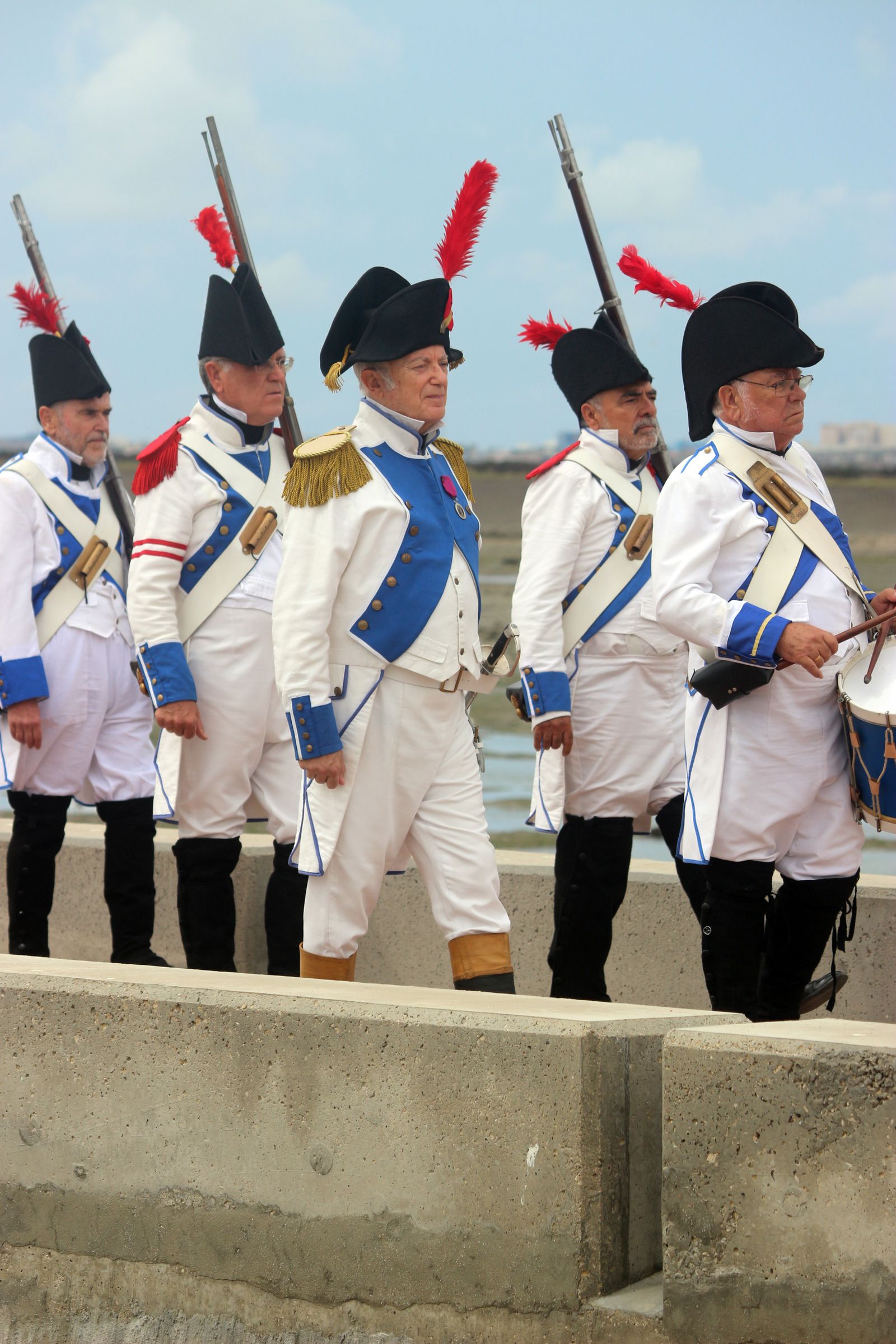 Las imágenes del desfile de tropas de la Batalla del Trocadero