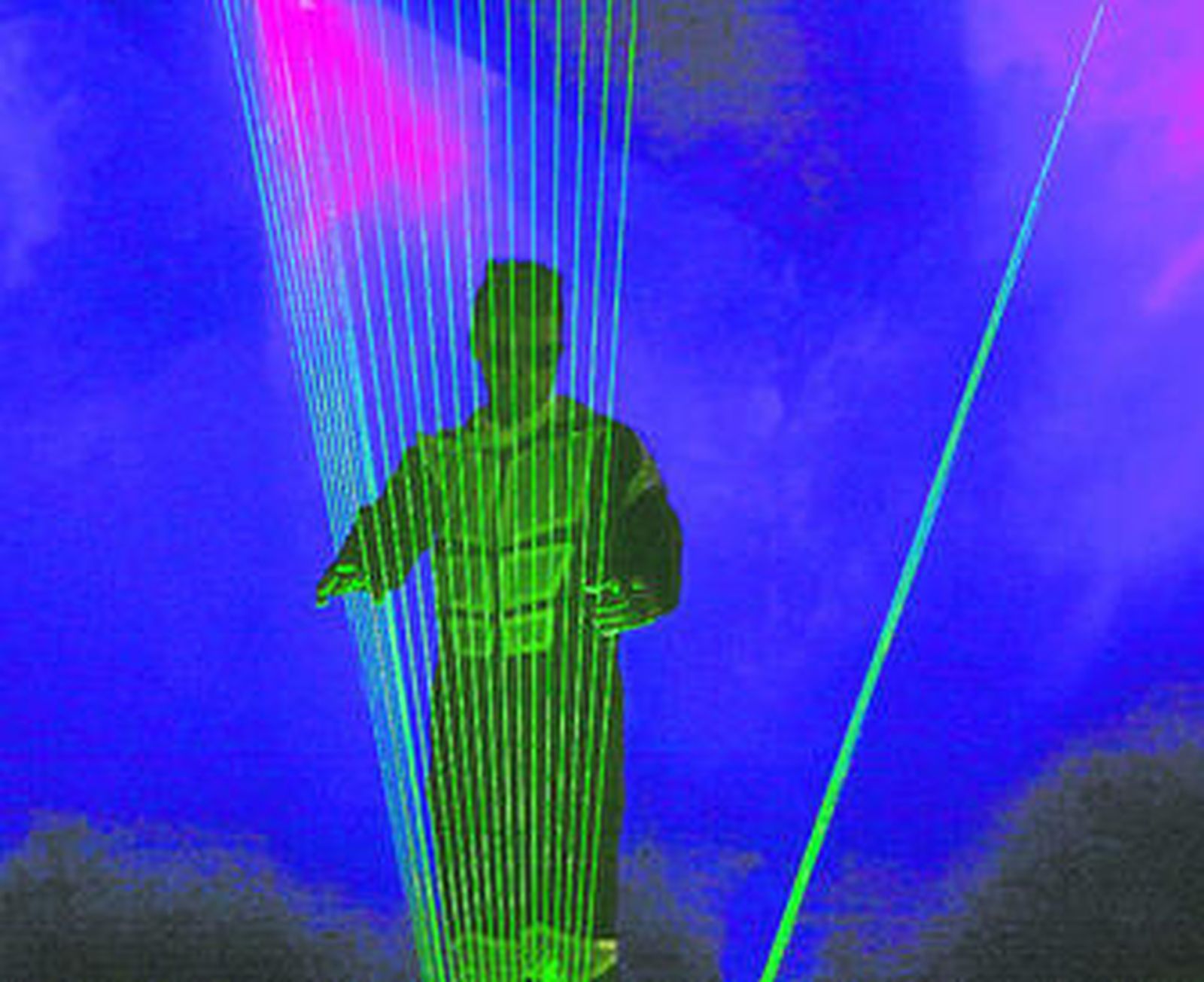 Imagen del número del láser, ayer en el Circo Royal.