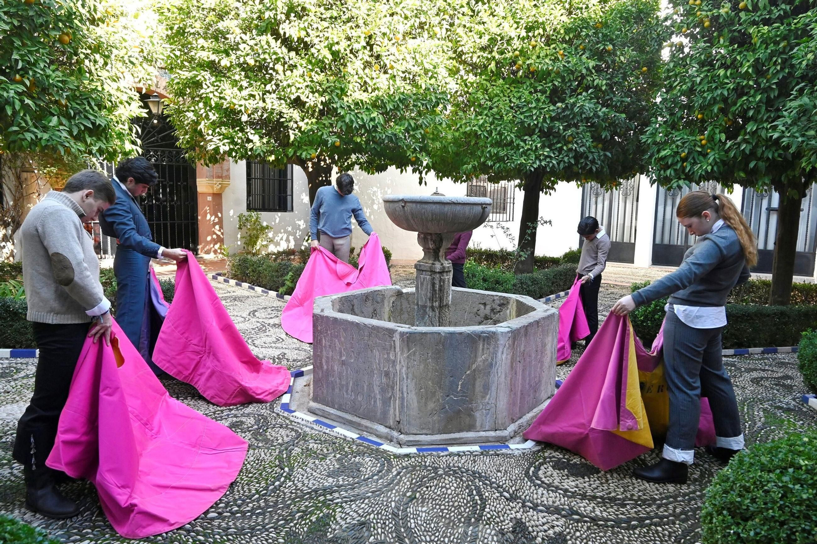 Exhibición de toreo de salón en el patio del Museo Julio Romero de Torres.