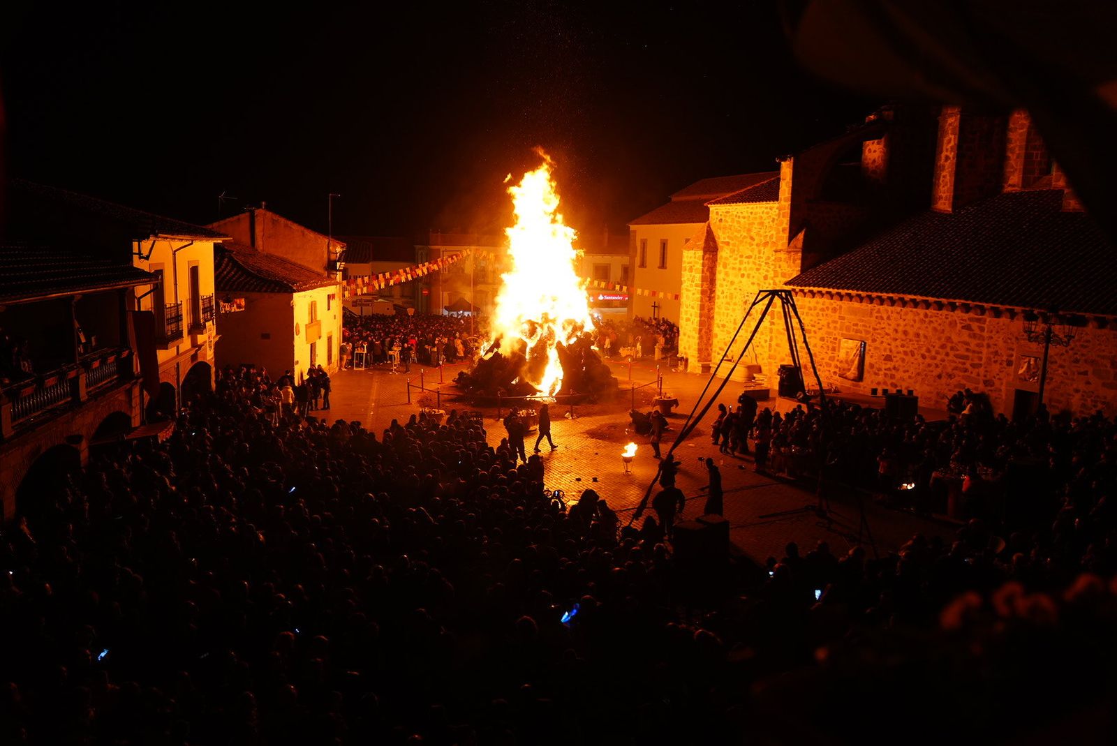 La Candelaria llena de magia Dos Torres, en imágenes
