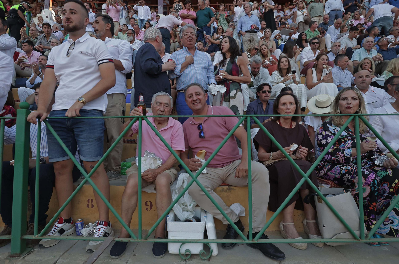 Búscate en la Plaza de Toros 'El Arenal' durante la corrida del viernes de la Feria de La Línea