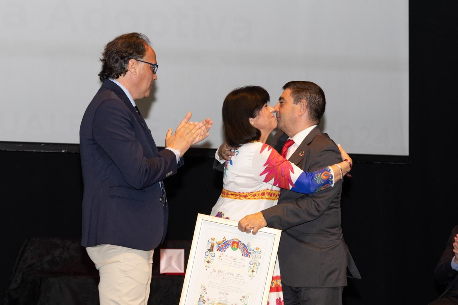 Estas son las imágenes de la entrega de los Premios Villa de Torredelcampo 2024