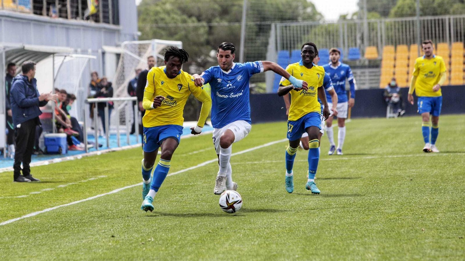 Alberto Durán es baja para el partido contra el Coria.