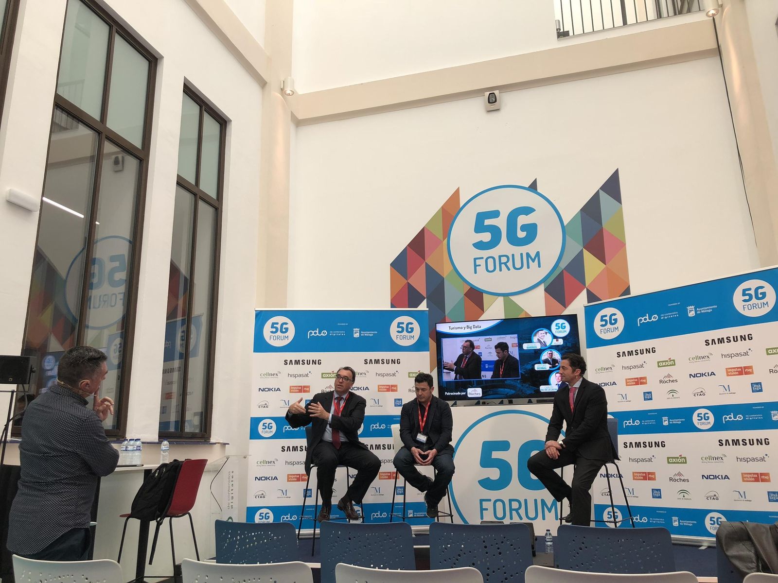 Arturo Bernal, Nicolás Barrios y Carlos Díez de la Lastra, ayer en la mesa redonda.