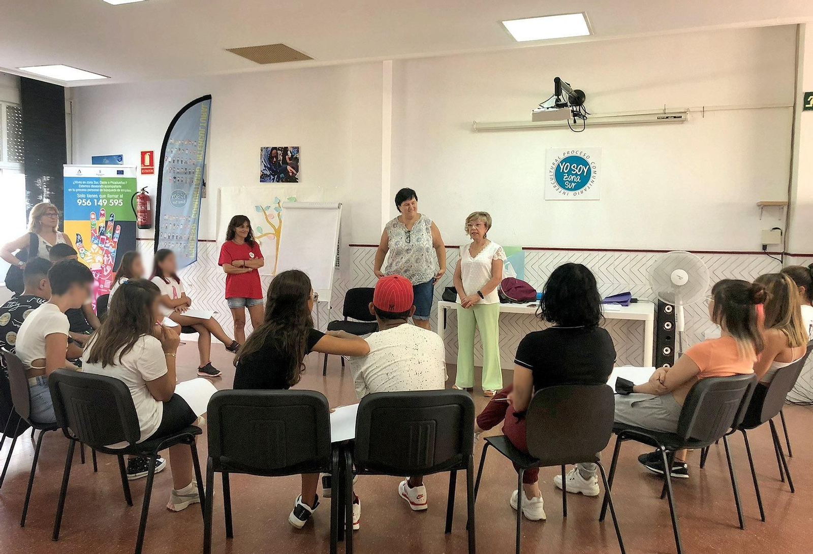 Carmen Collado, en su visita a la Escuela de Verano Juvenil.