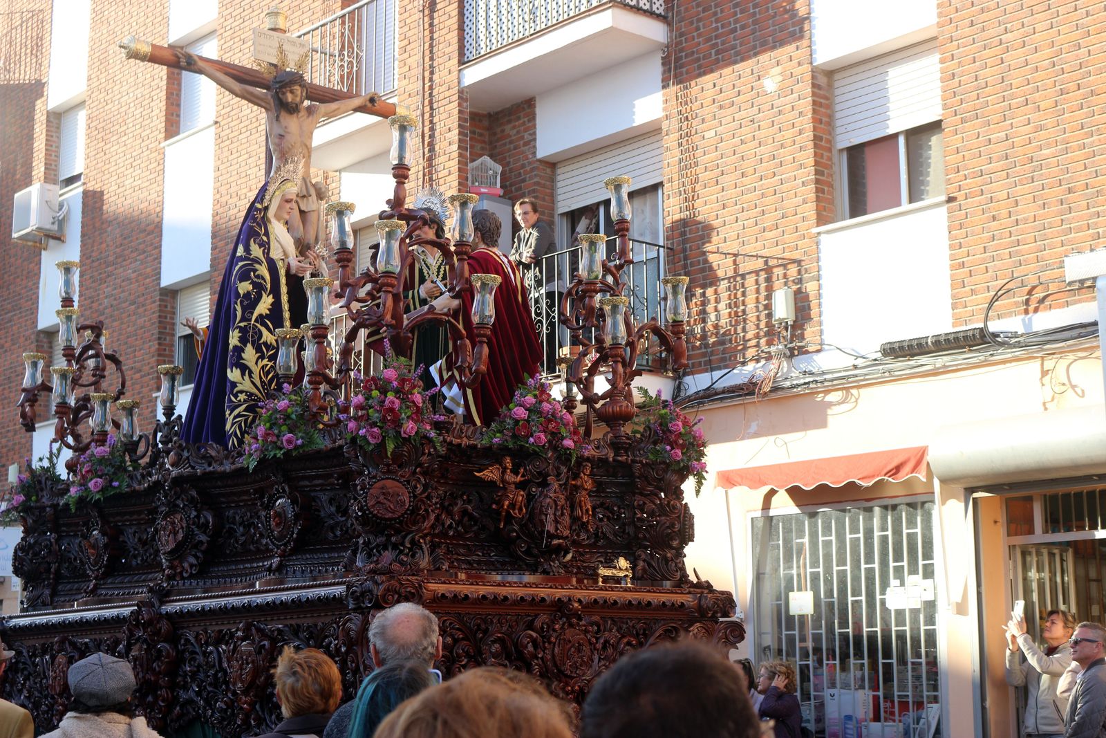 Las imágenes del Miércoles Santo en Puerto Real: Hermandad de la Vera-Cruz