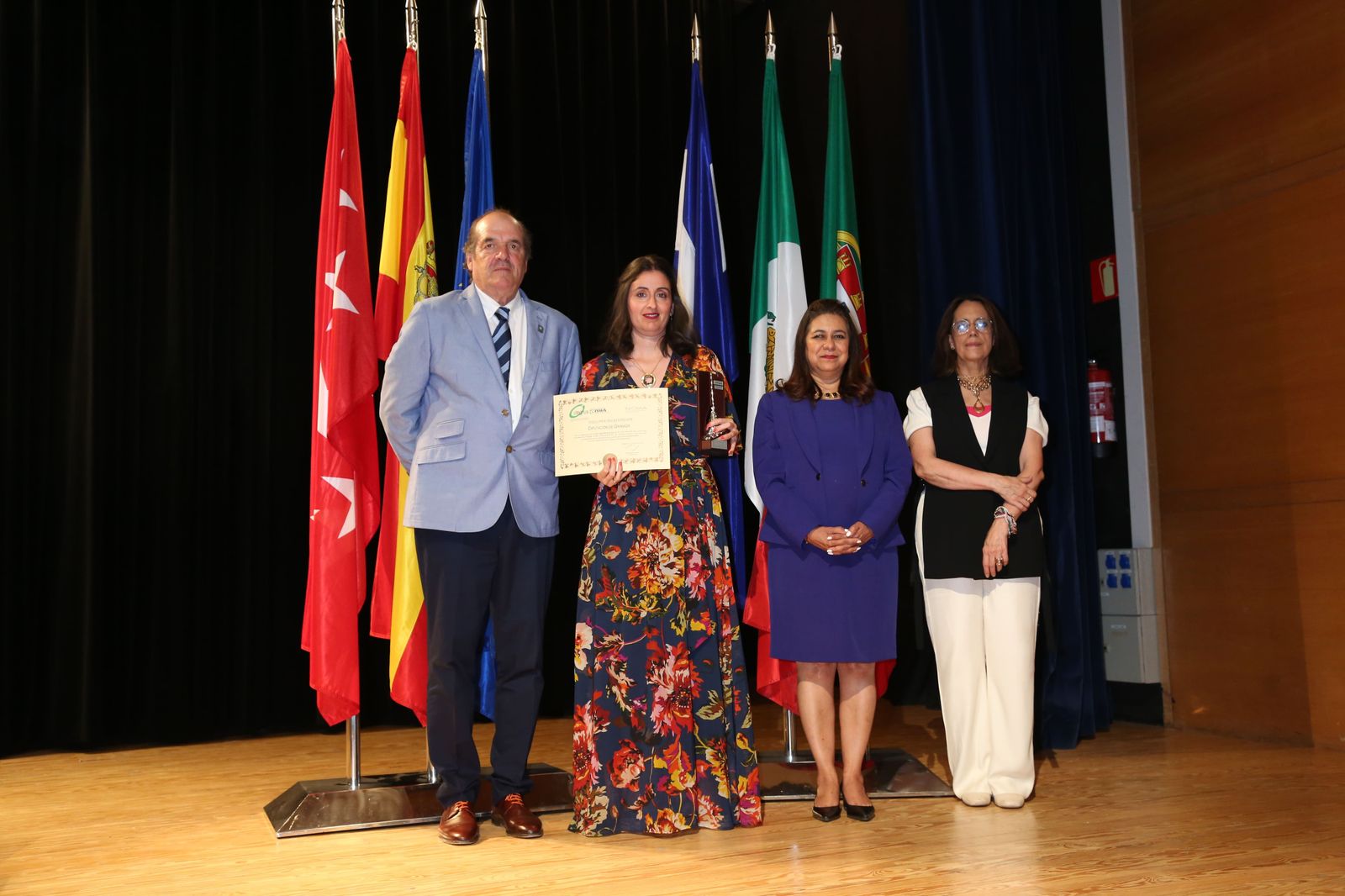 La Diputación de Granada recoge los premios Escoba de Oro