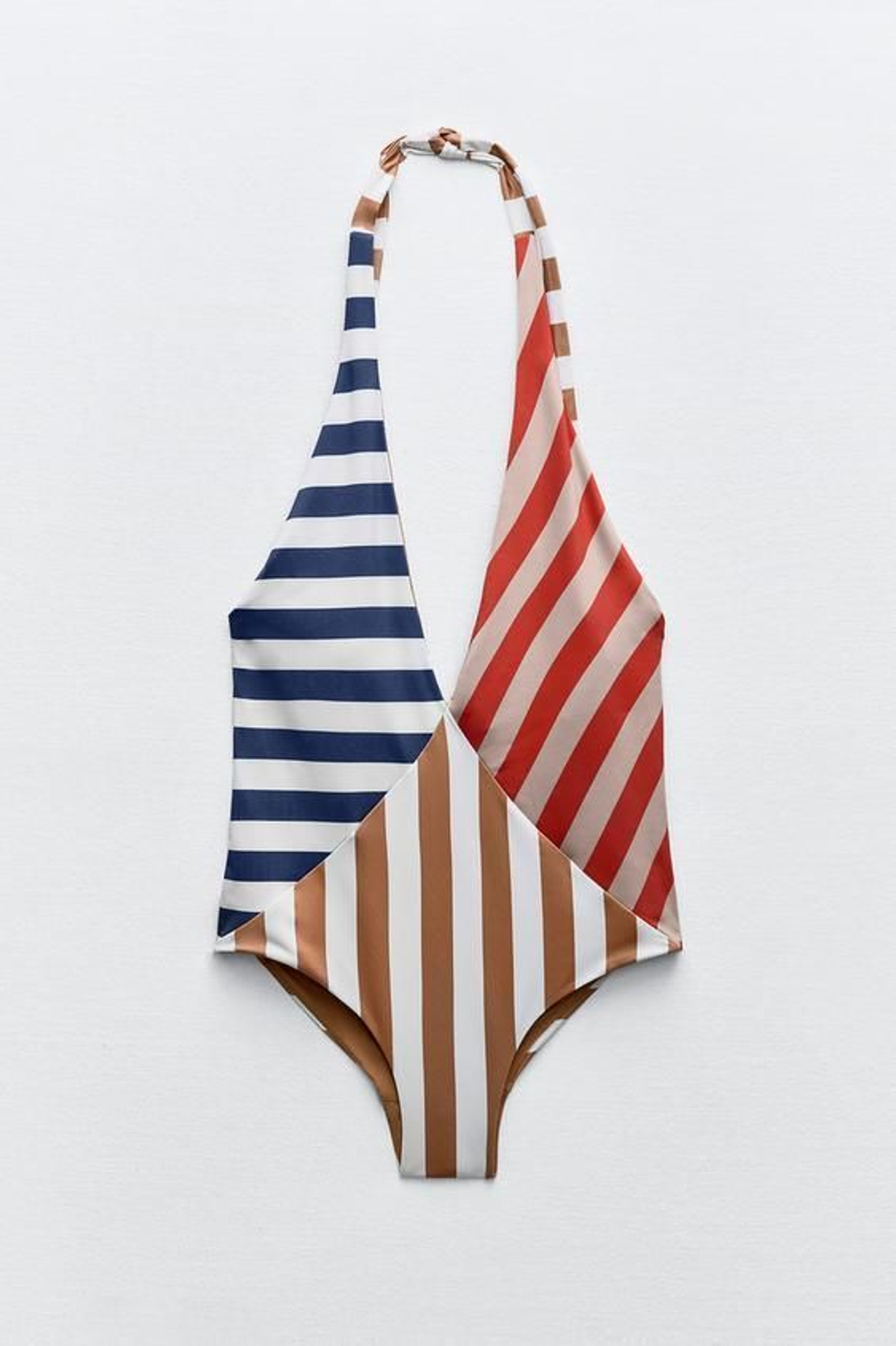 Bañador de rayas de Zara.