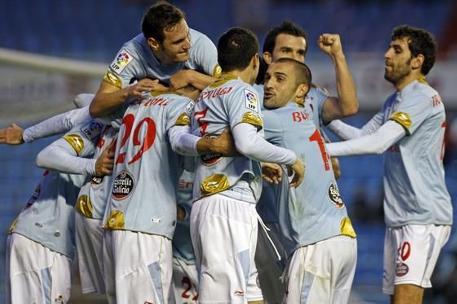 El equipo azulino, que jugó hasta el final con el marcador en contra, consiguió salvar un punto en el último minuto con un gol de Mario Bermejo

Foto: LOF