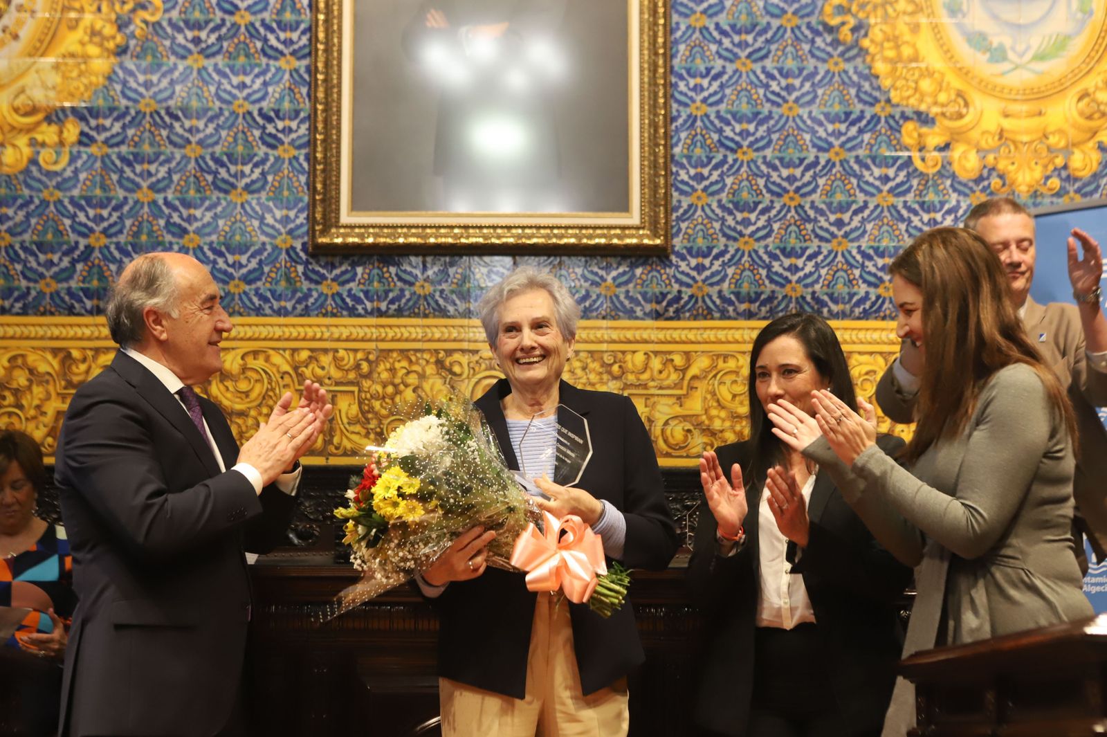 Imágenes del homenaje a Concepción Villaescusa y Cristina Orozco en Algeciras por el 8-M