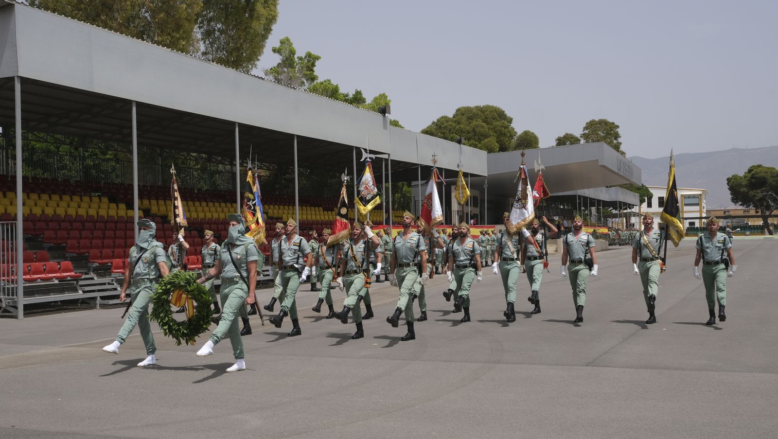 Visita de la Ministra de Defensa Margarita Robles a La Legión Española, en Viator