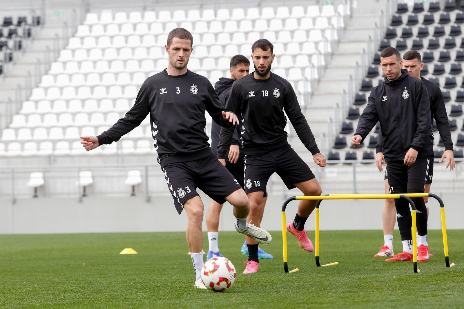 Las fotos del entrenamiento de la Balona previo a su visita al UCAM Murcia