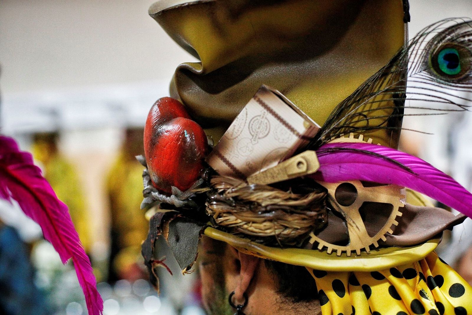 Comparsa 'Los poquito a poco' en camerinos