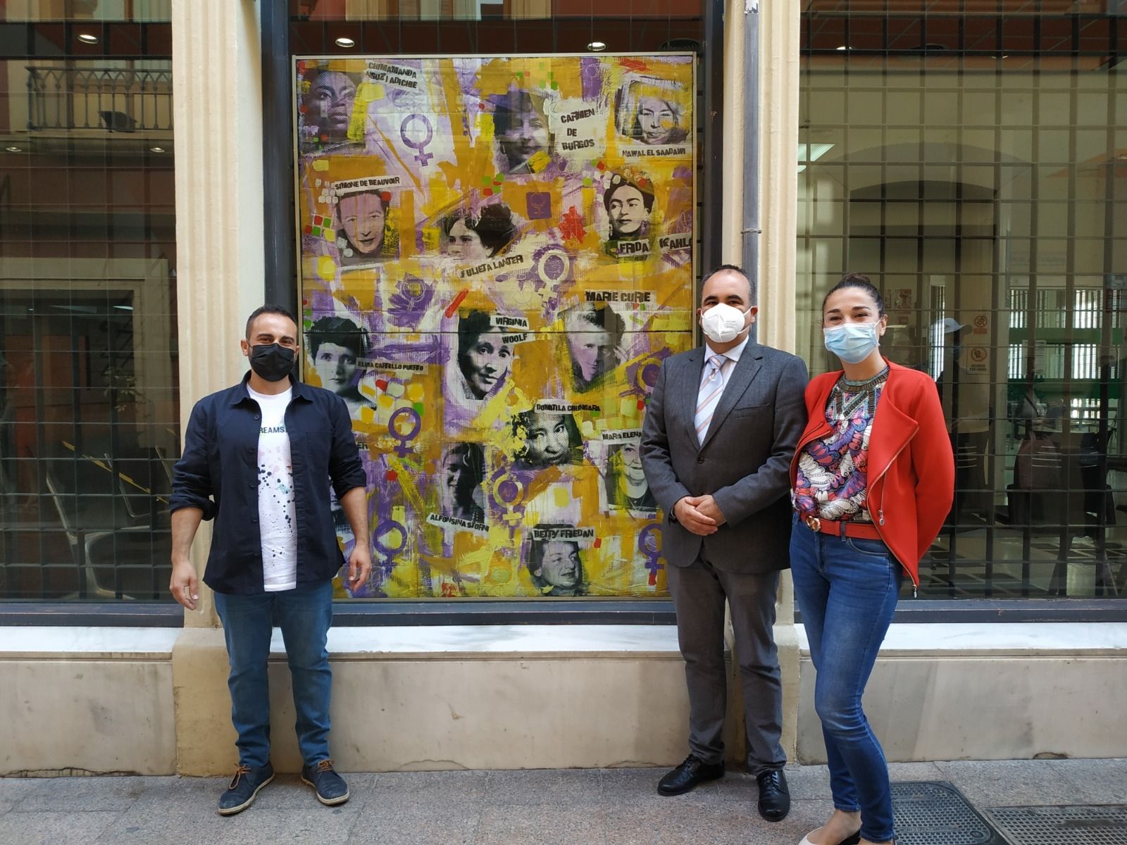 Mural expuesto en la sede de la Delegación de Igualdad en la Calle de las Tiendas.