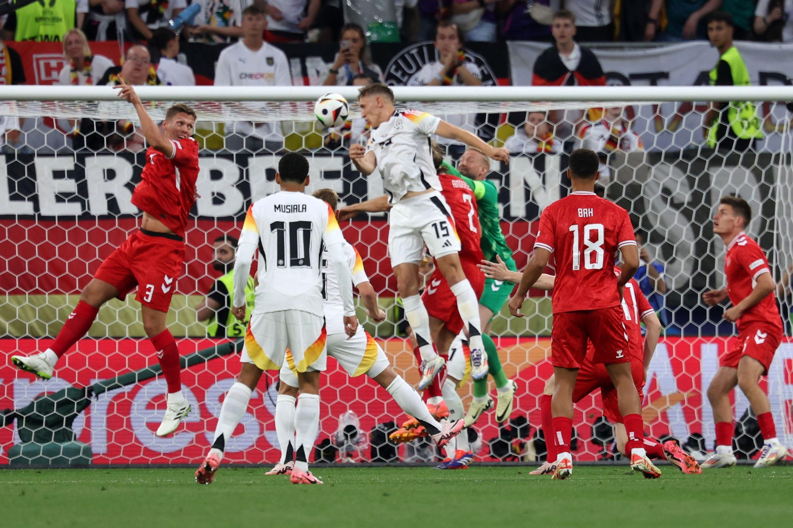 Las mejores fotos del Alemania - Dinamarca