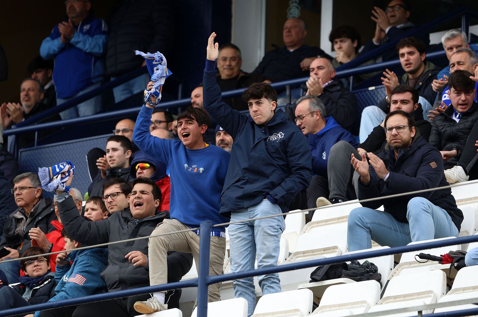 Búscate en las gradas del Nuevo Colombino durante el Recre-Almería B