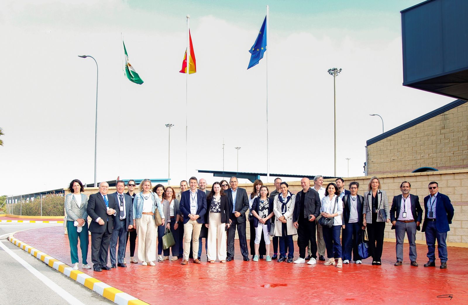 Una imagen de la delegación francesa durante la visita a la prisión Puerto 3.