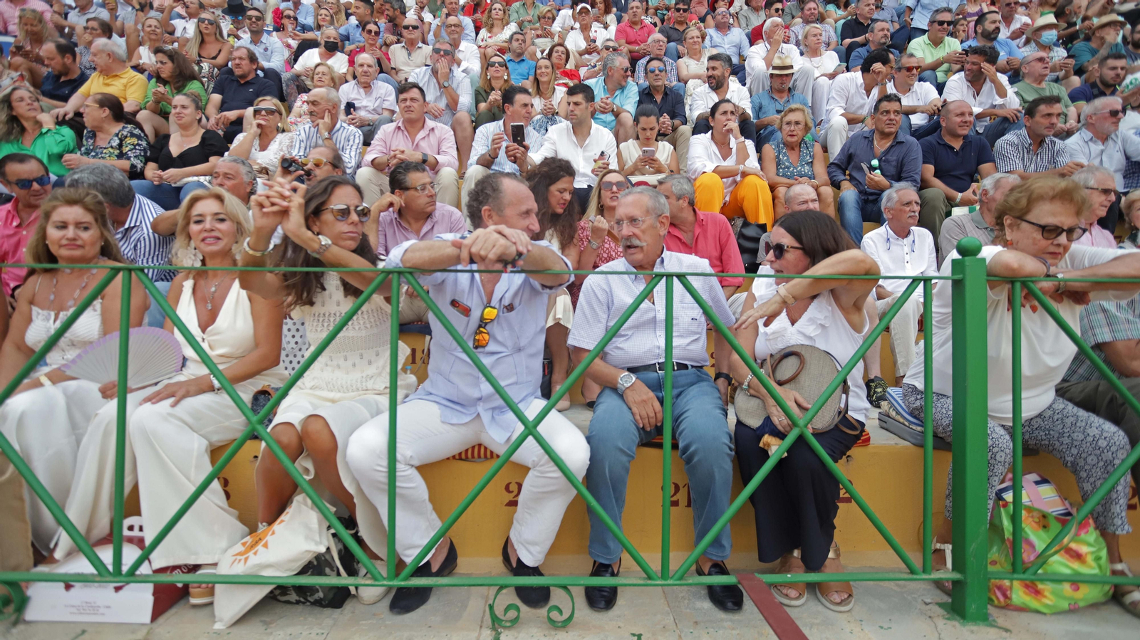 Ambiente en la corrida del jueves de la Feria de La Línea