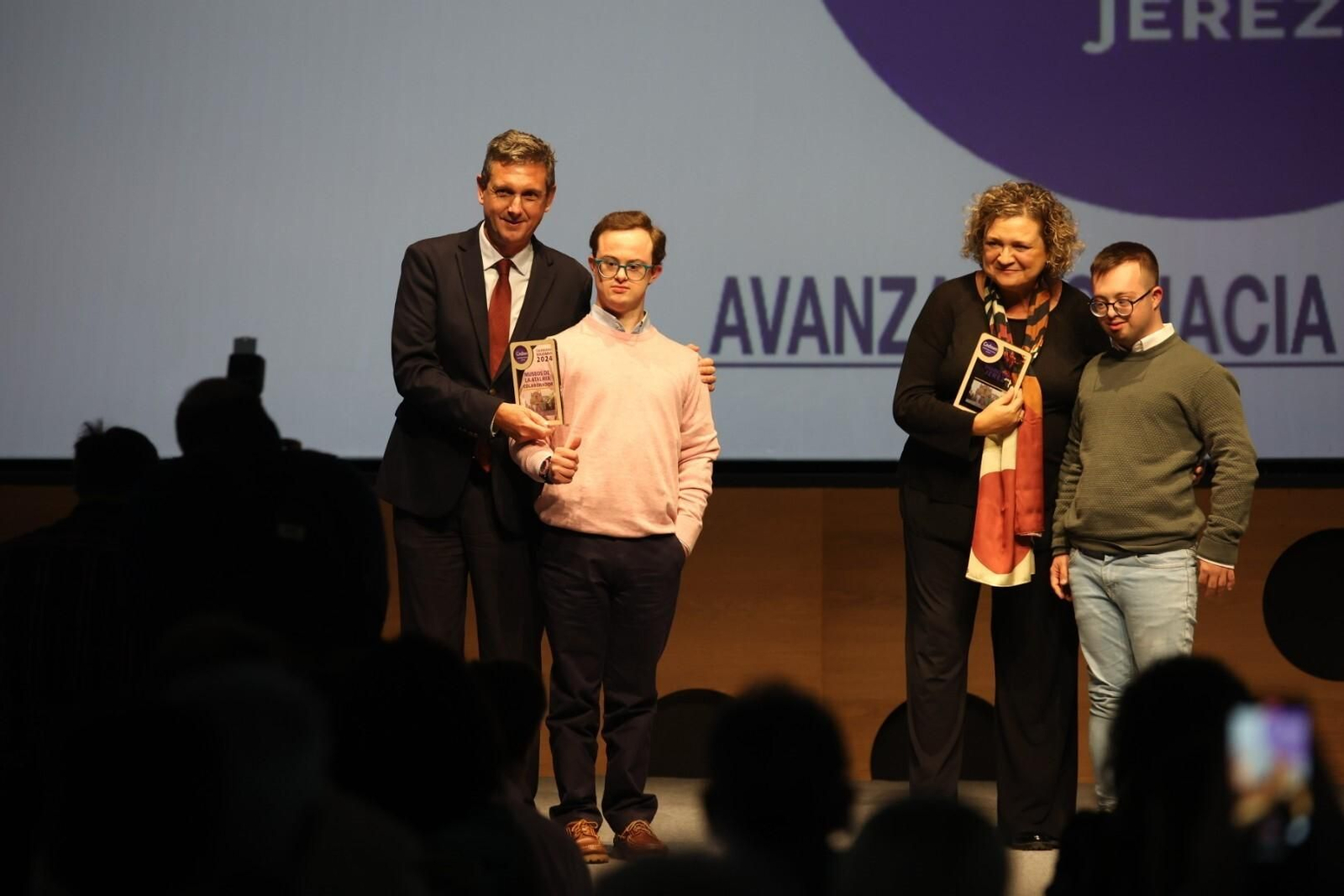 Presentación del calendario solidario de Cedown 2024