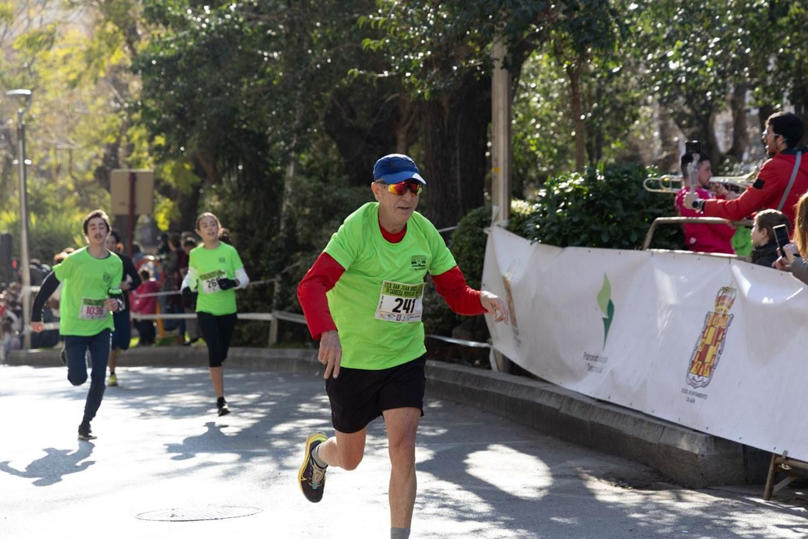 Deporte y solidaridad se unen en la IV Carrera Popular IES San Juan Bosco, en imágenes