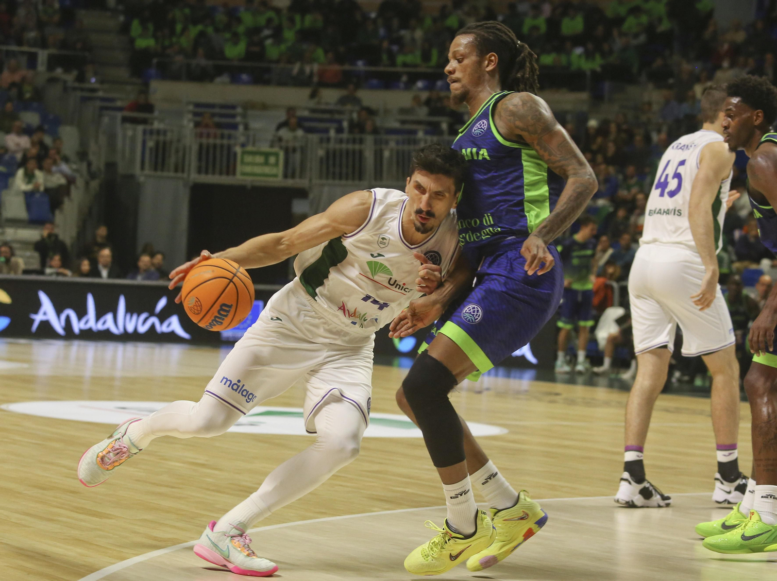 El Unicaja-Dinamo Sassari, en fotos