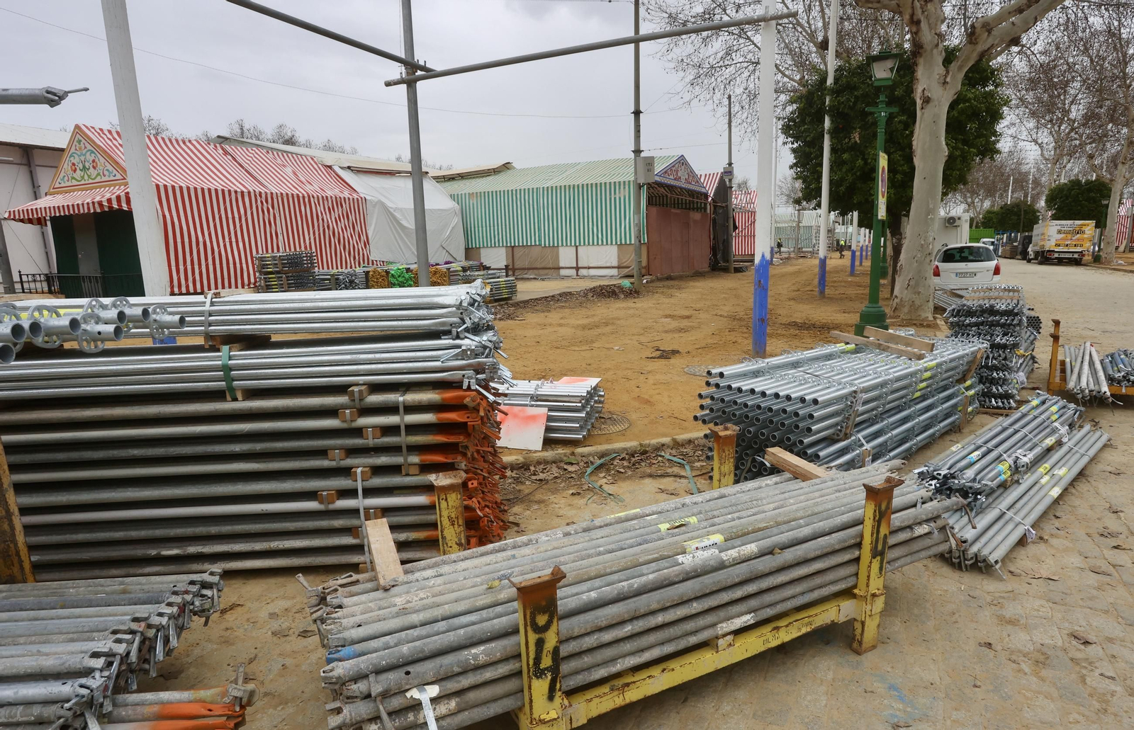 Así avanzan los trabajos del montaje de la Feria de Abril 2025