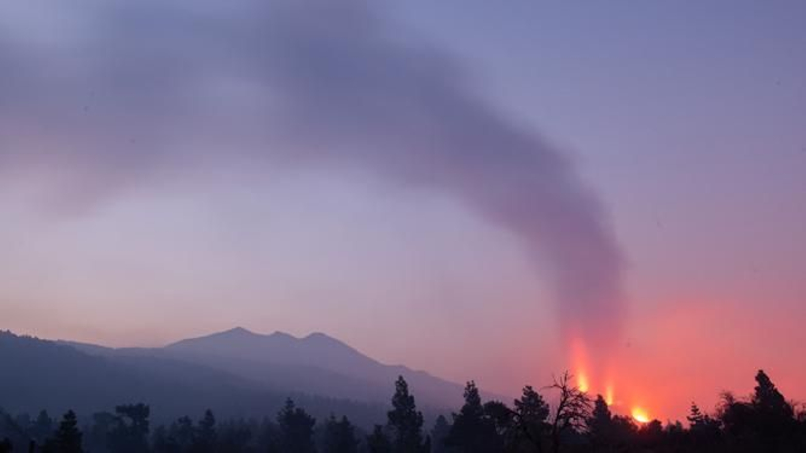 Imagen de el volcán de La Palma en su décimo noveno día de erupción.