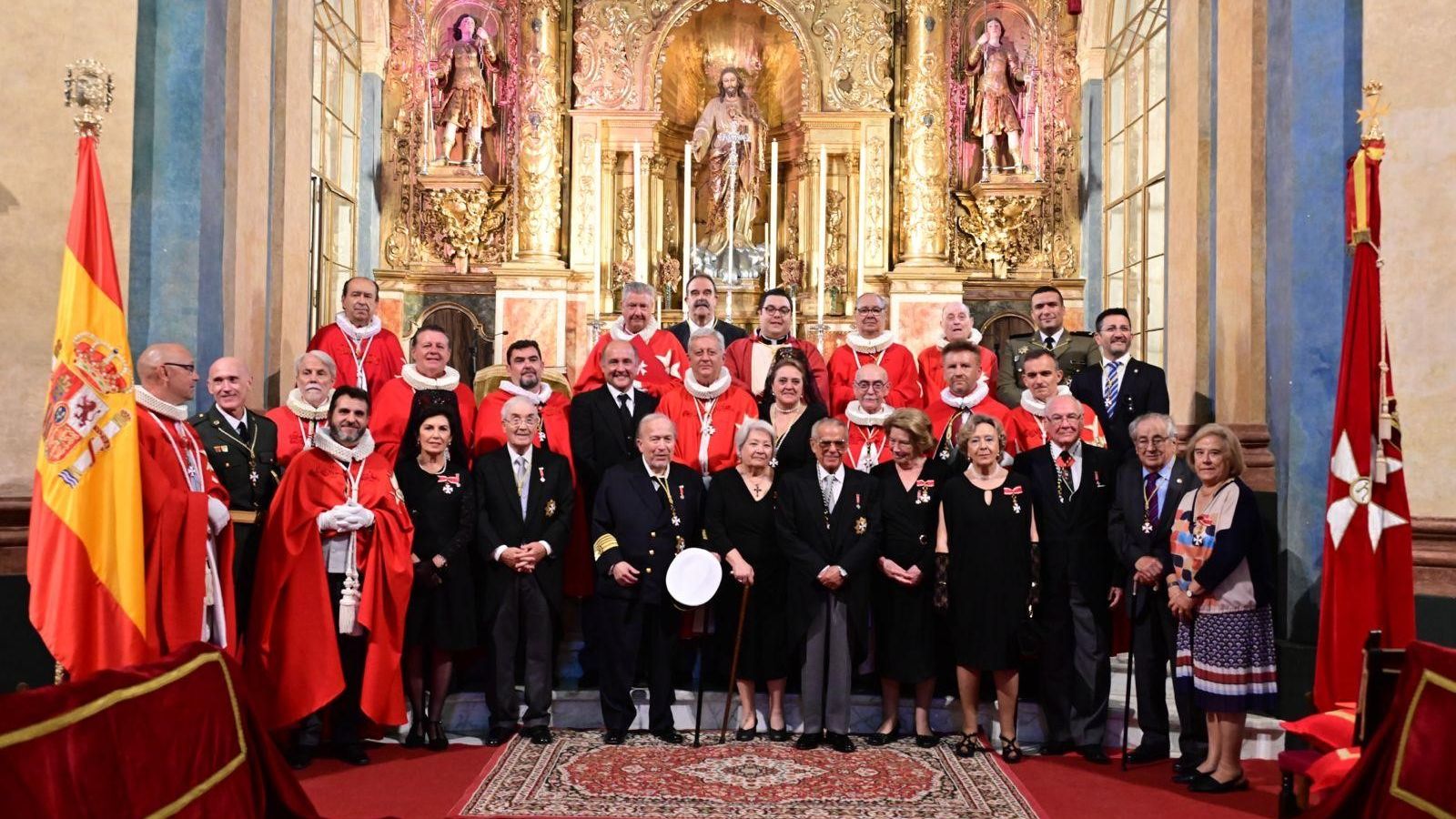 Caballeros y Damas de la Real Benémerita Institución de los Caballero Hospitalarios Españoles de San Juan Baustista, celebrando el Capítulo General  de San Juan 2024.