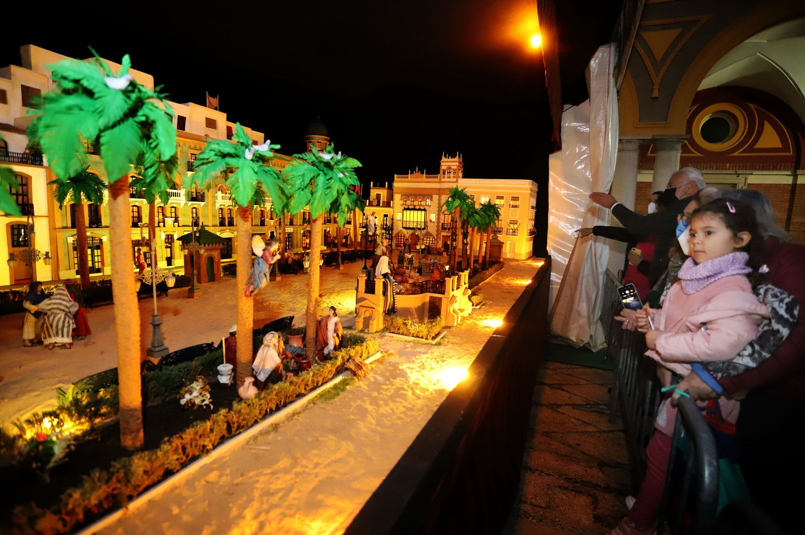 Belén del Ayuntamiento de Huelva basado en la antigua Plaza de las Monjas