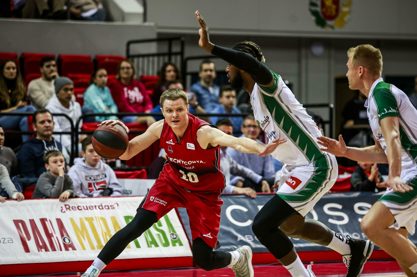 El Tecnyconta Zaragoza - Unicaja, en fotos