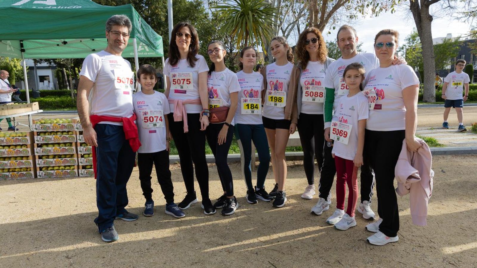 Más de 2.100 participantes corren para promover la salud en Jaén, en imágenes (1)