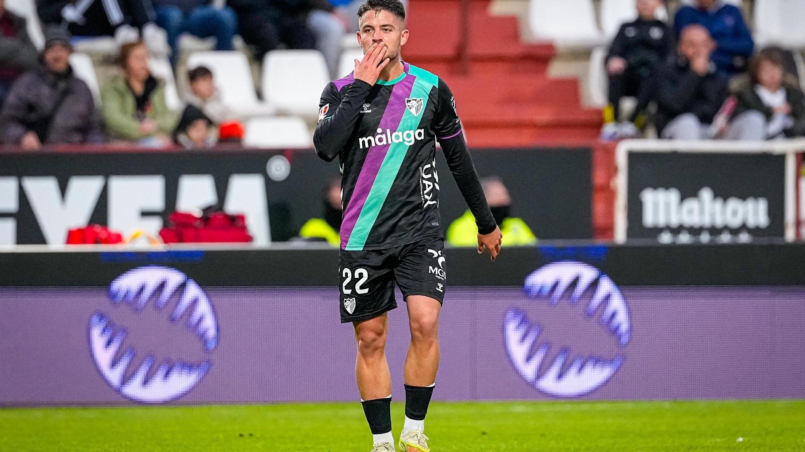 Dani Lorenzo celebra su gol ante el Albacete.