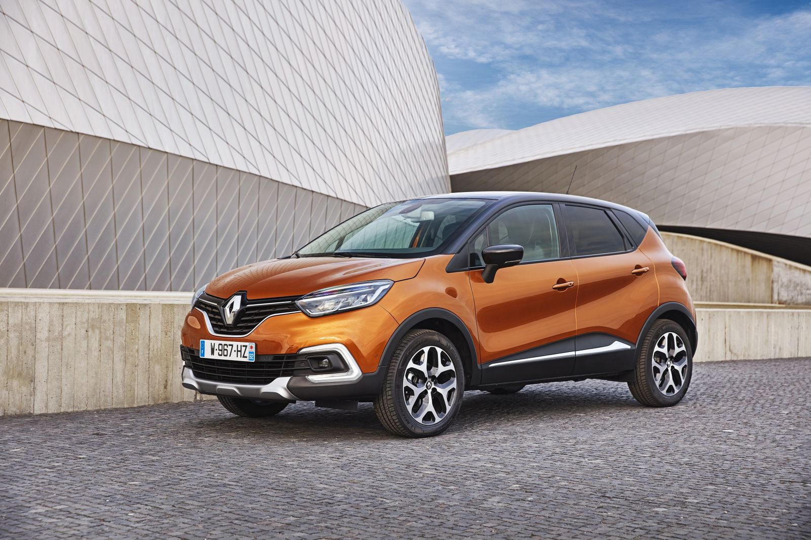 El Renault Captur 2017 trae cambios de diseño, mecánicas y equipamientos.