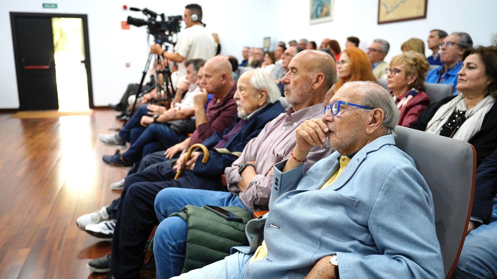 Fotos de la presentación de la revista Almoraima número 62 en Mancomunidad