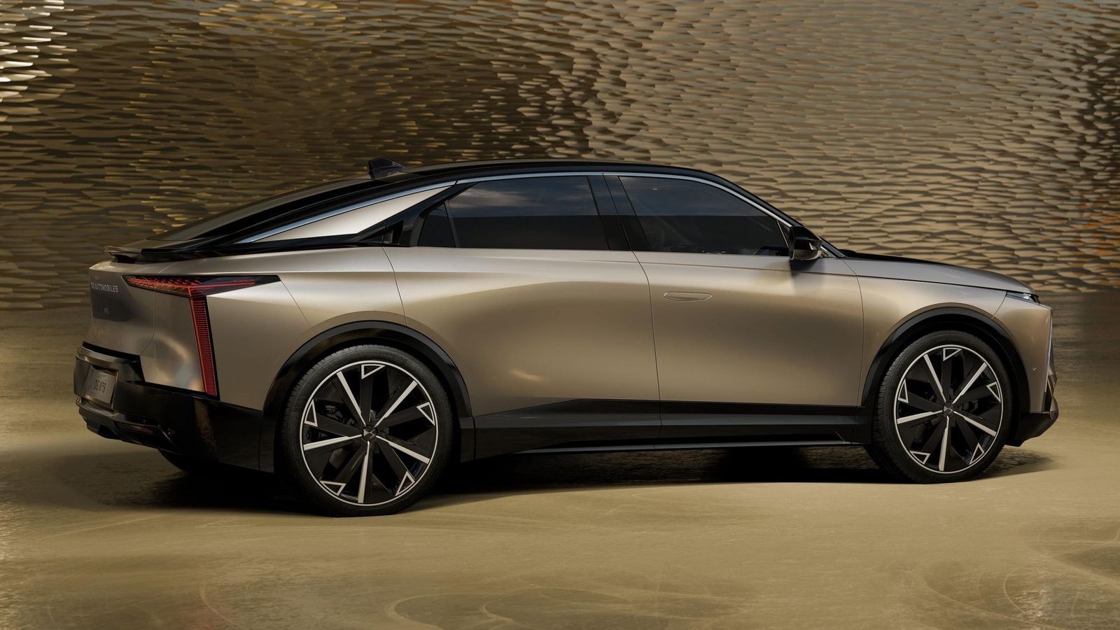 La autonomía eléctrica homologada conforme a la norma WLTP de este modelo oscila entre los 550 y 750 km. La autonomía eléctrica homologada conforme a la norma WLTP de este modelo oscila entre los 550 y 750 km.