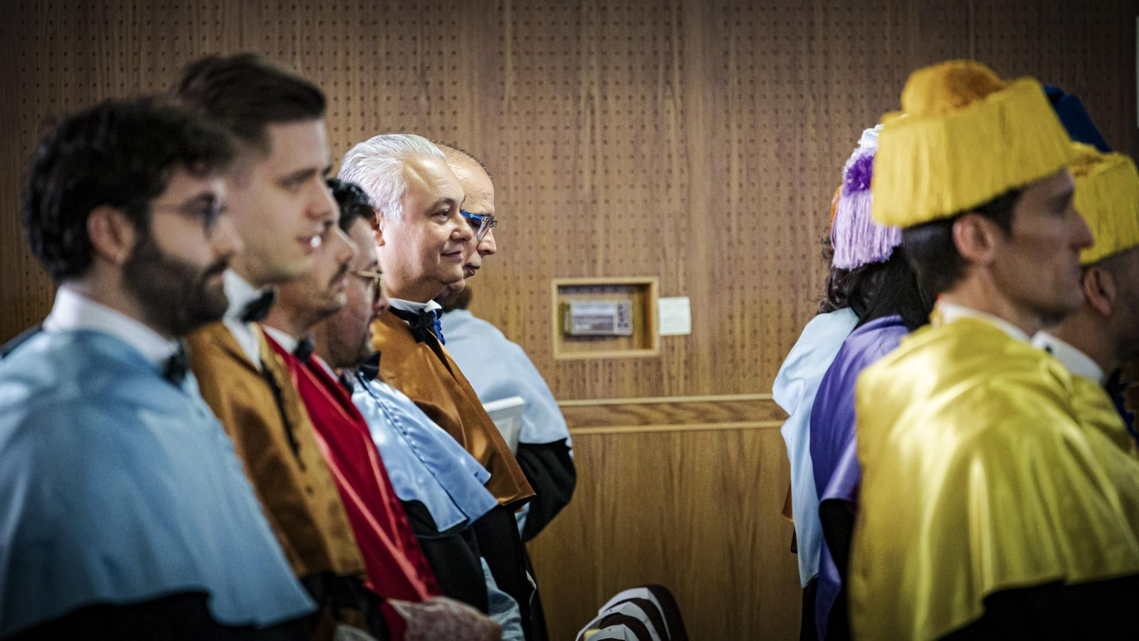 Las mejores imágenes del acto de investidura de doctorados por la UCA