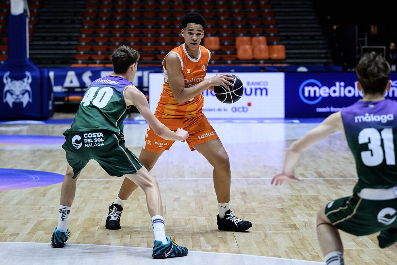 El Valencia Basket vence al Unicaja en el estreno de la Minicopa Endesa 2026