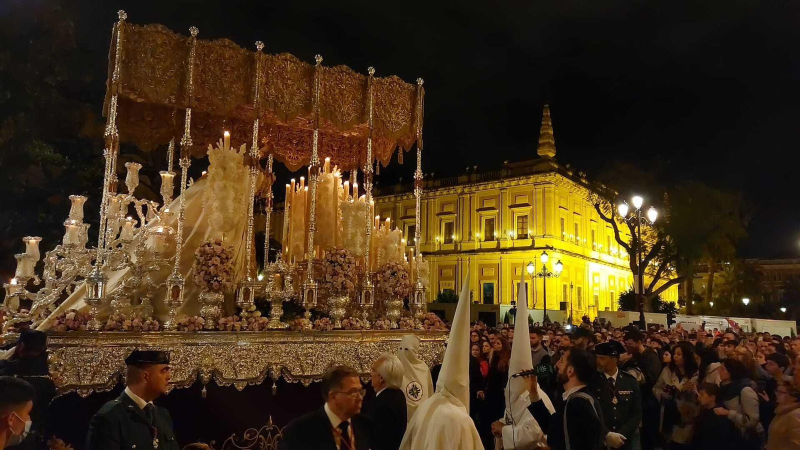 La Virgen de la Salud de San Gonzalo, a su vuelta.