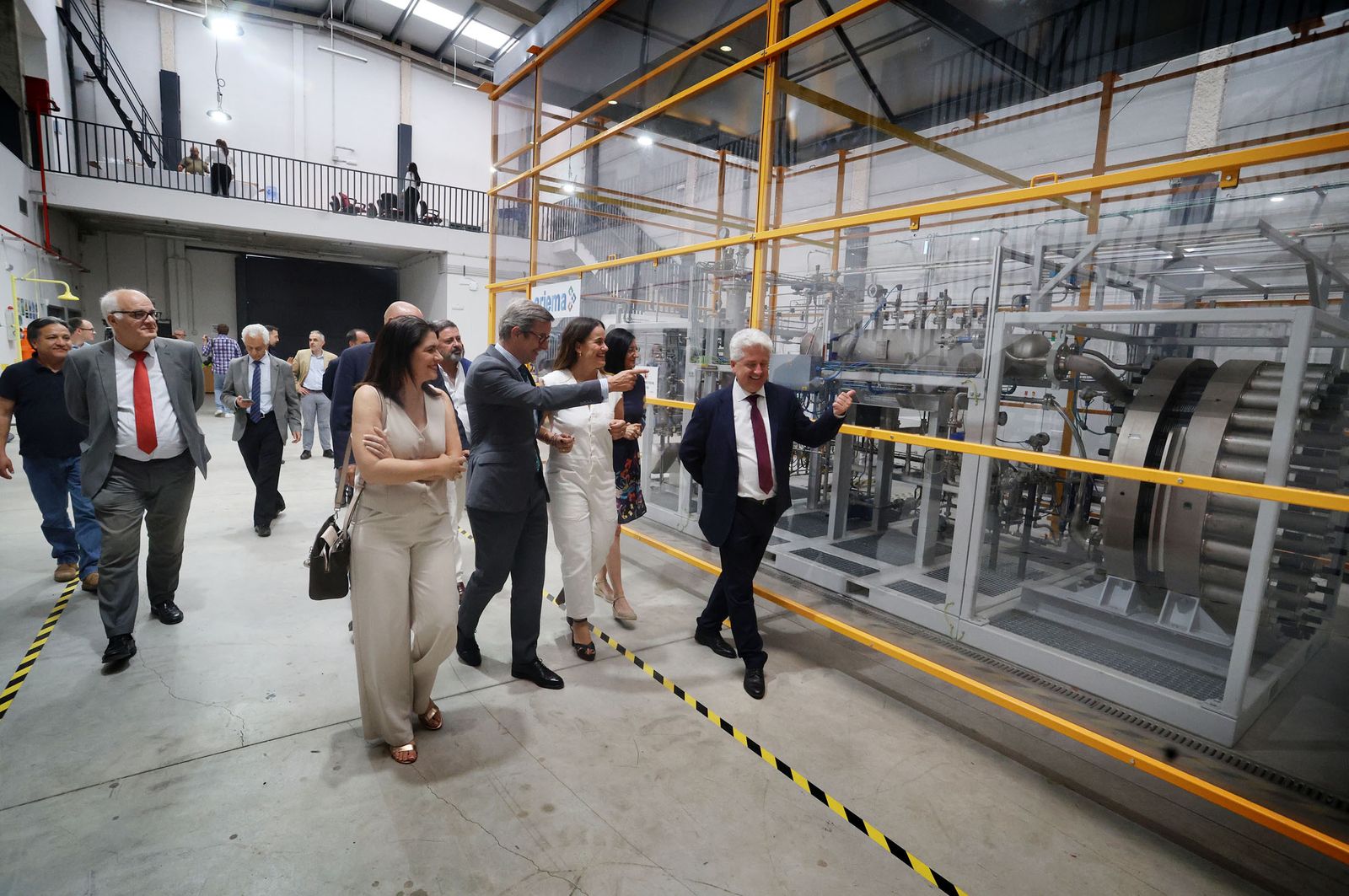 Imágenes de la visita de Jorge Paradela a las instalaciones de la empresa Ariema Energía y Medioambiente SL, especializada en hidrógeno verde