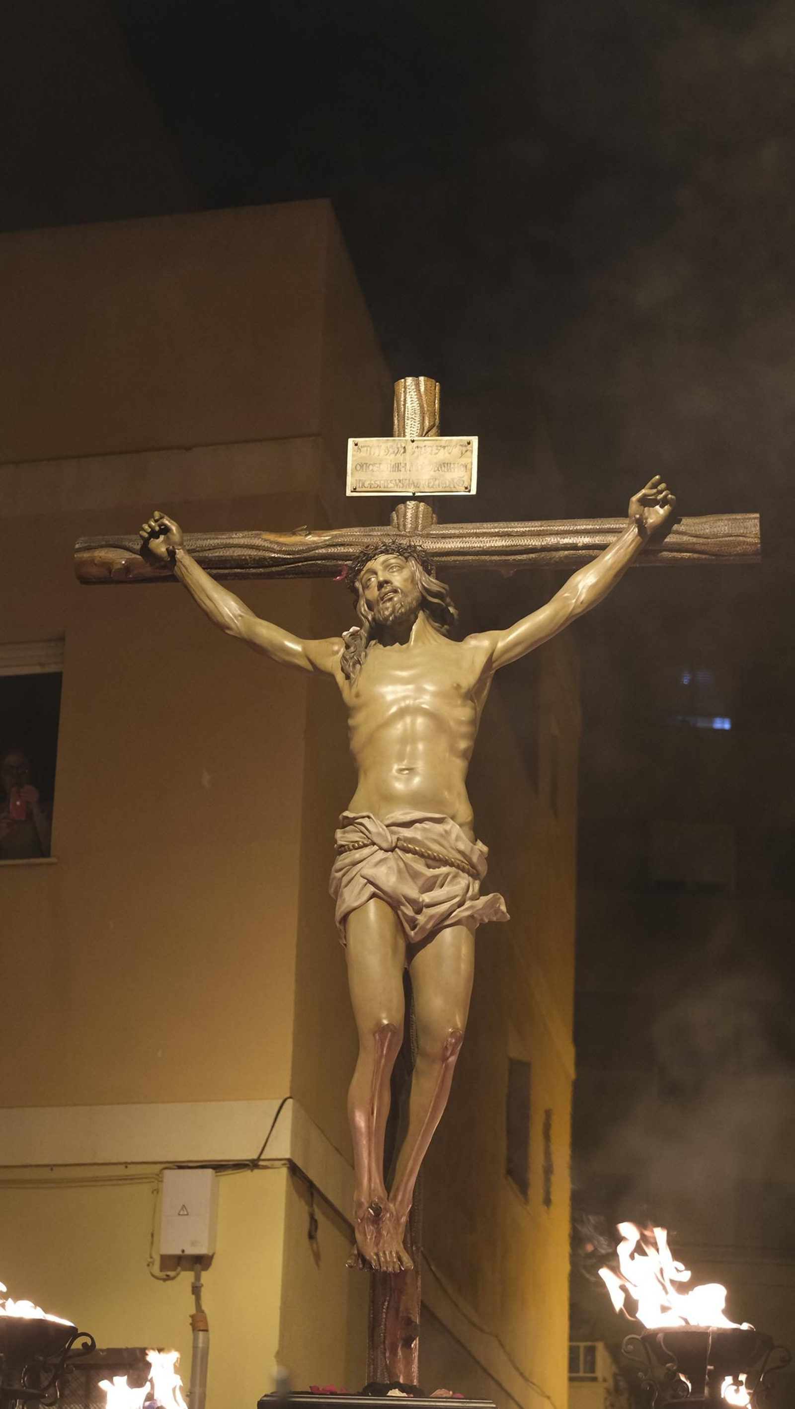 Procesión del Perdón en Almería, en imágenes