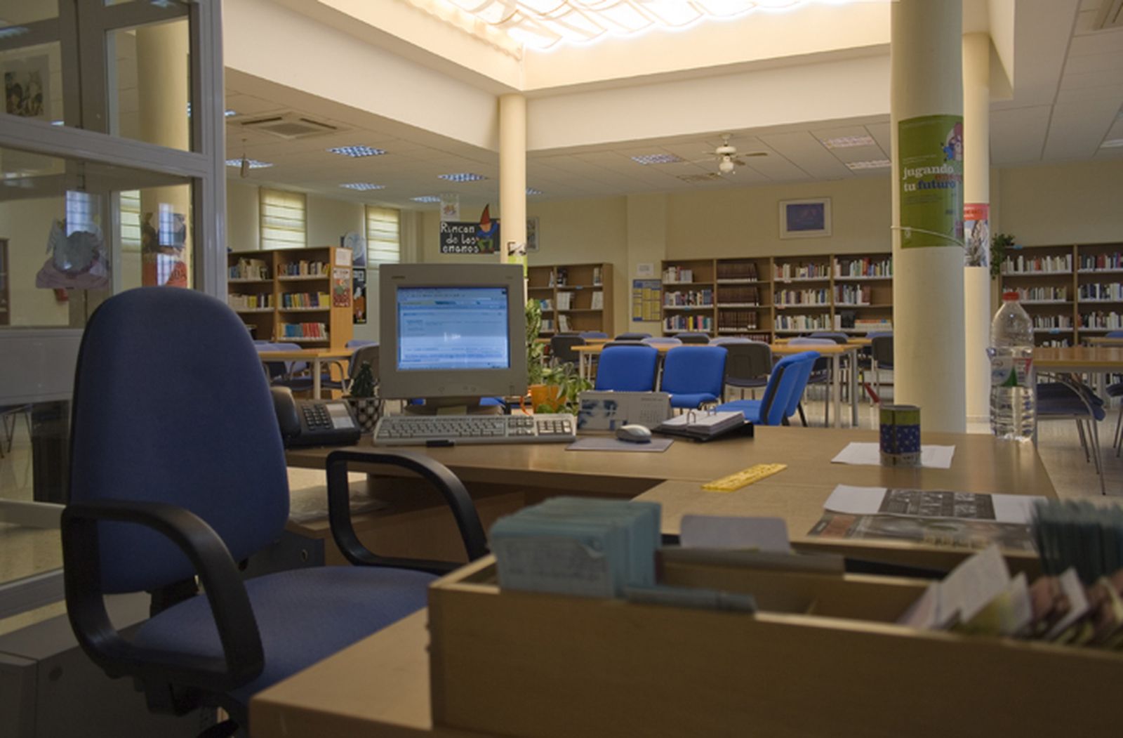 Imagen del interior de la biblioteca de la Zona Sur.