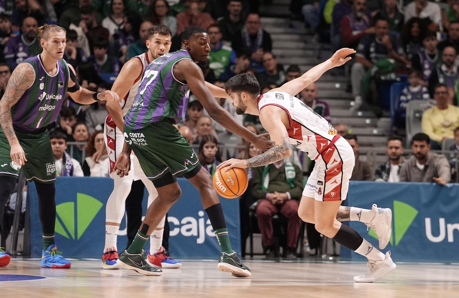 El Unicaja-Casademont Zaragoza, en fotos